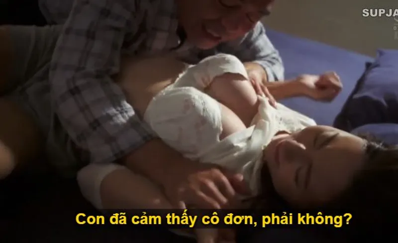 Nhìn con trai mải miết lao đầu vào việc khiến con dâu lẻ loi cô quạnh, ông bố chồng bất chấp đạo lý đè hiếp nàng.