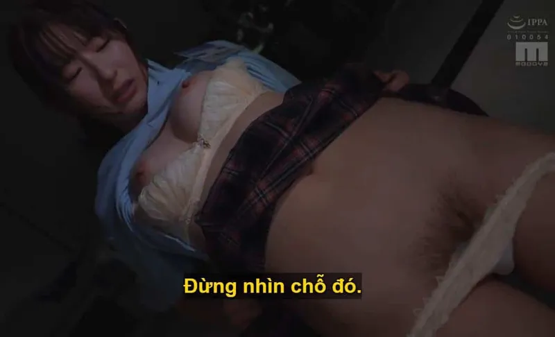 Sếp lớn lập mưu xxx cô em dưới quyền kiêu kỳ lười nhác, suốt ngày chỉ chăm chăm chat chit cùng người yêu.